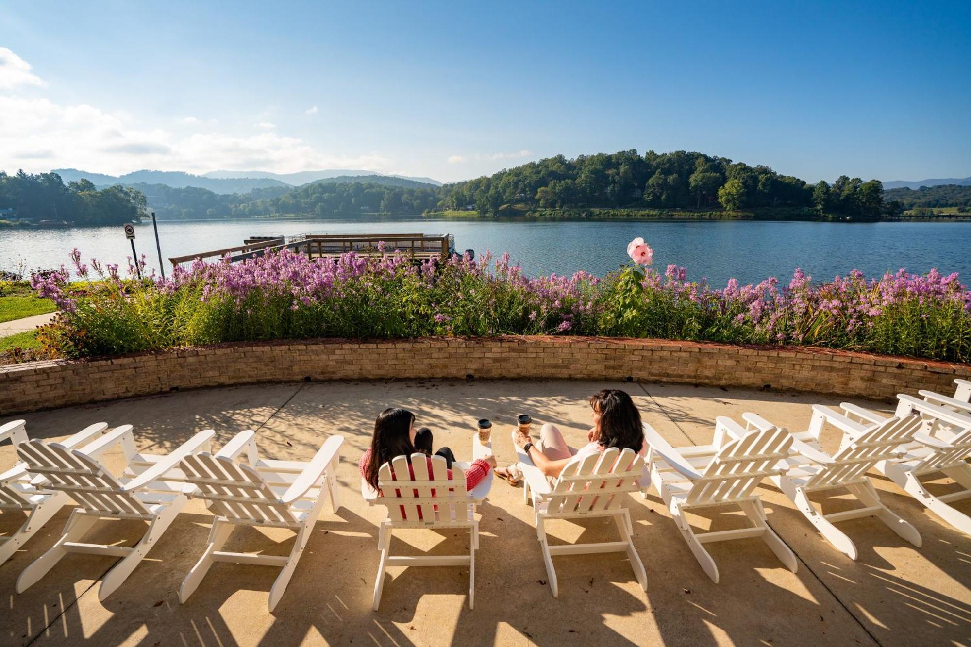 Hood Lower Lake Junaluska Exterior photo